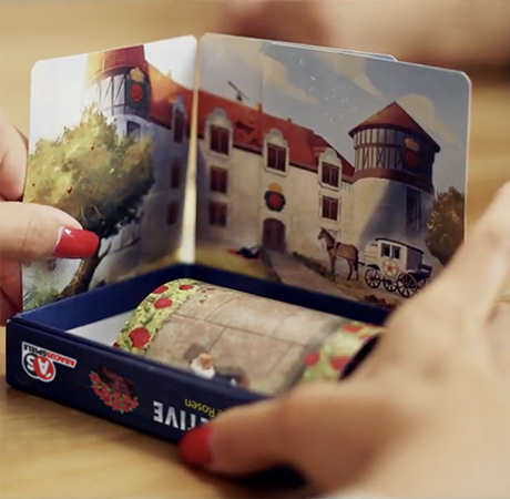Spielmaterial aus Decktective – Blutrote Rosen
