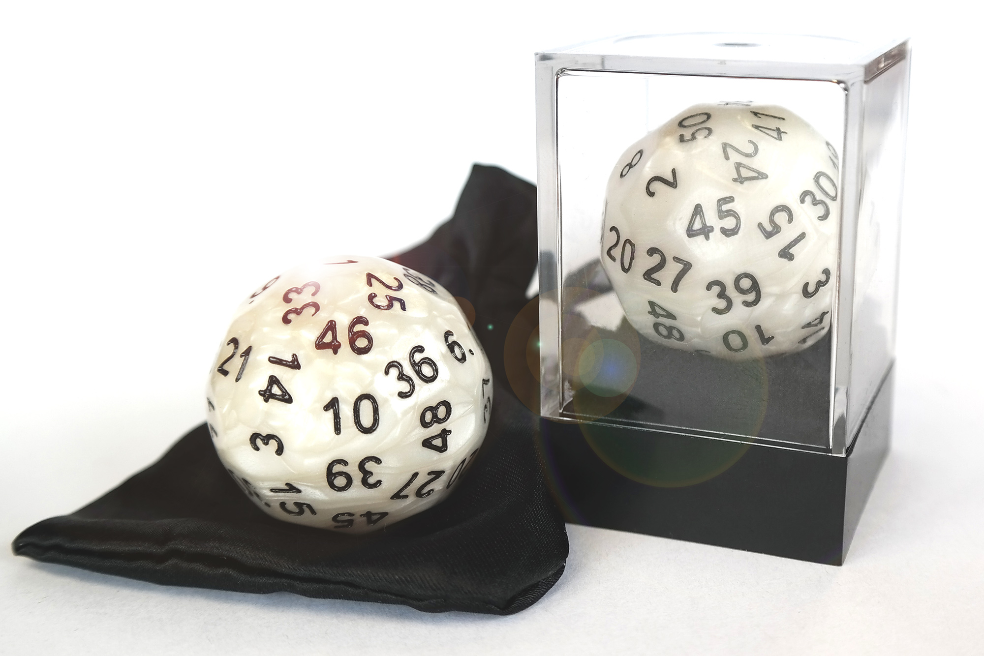 Dice-Up D50 in Acrylbox + Satinbag - Perlmutt