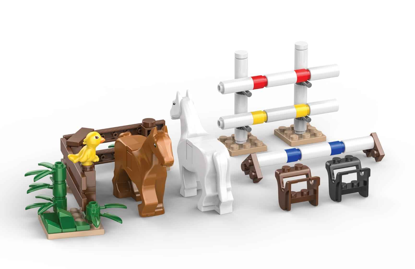 Brickfarm Pferde auf dem Reitplatz