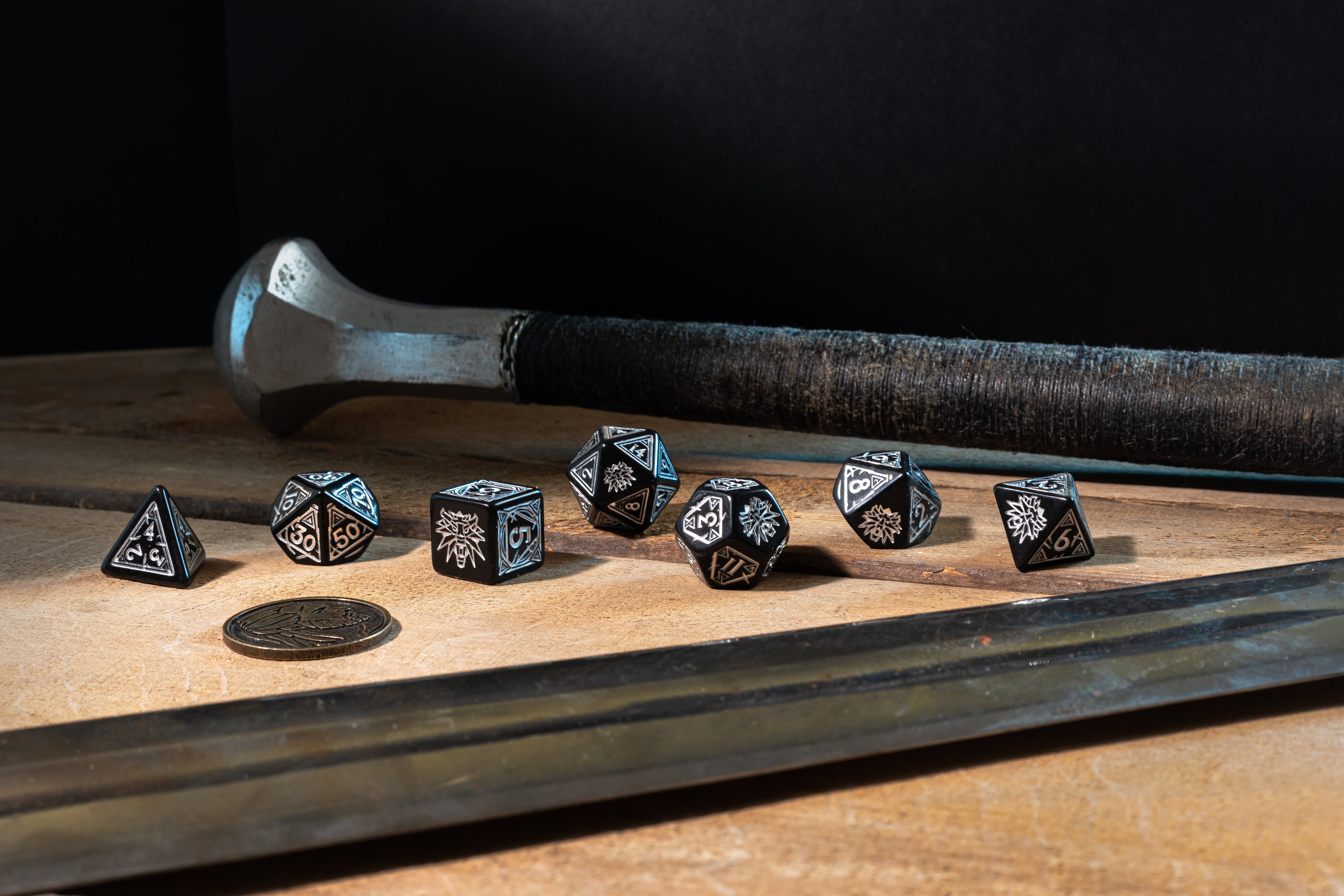 The Witcher Dice Set: Geralt – Silver Sword (7)