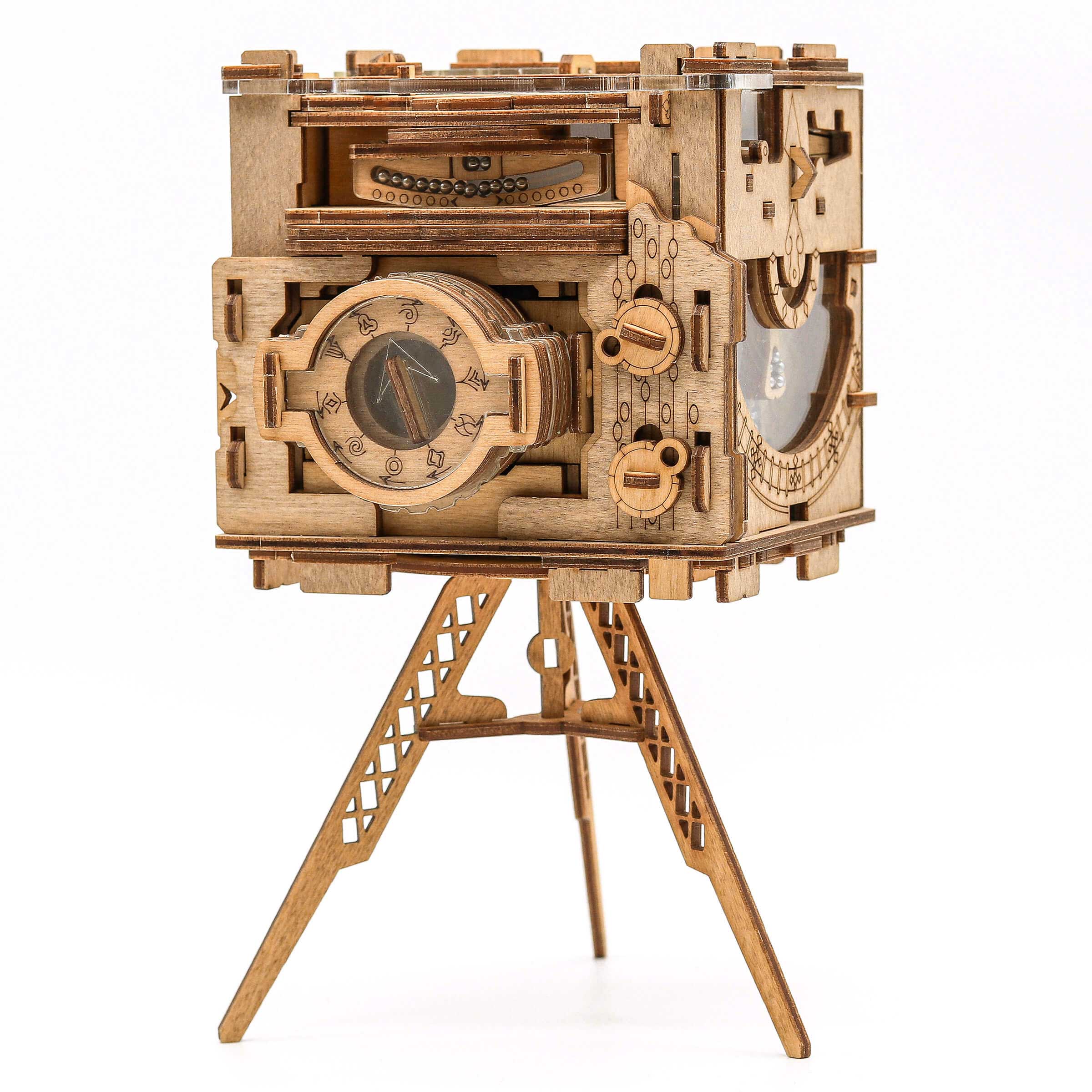 Cluebox Pro – Sherlock's Camera (multilingual)