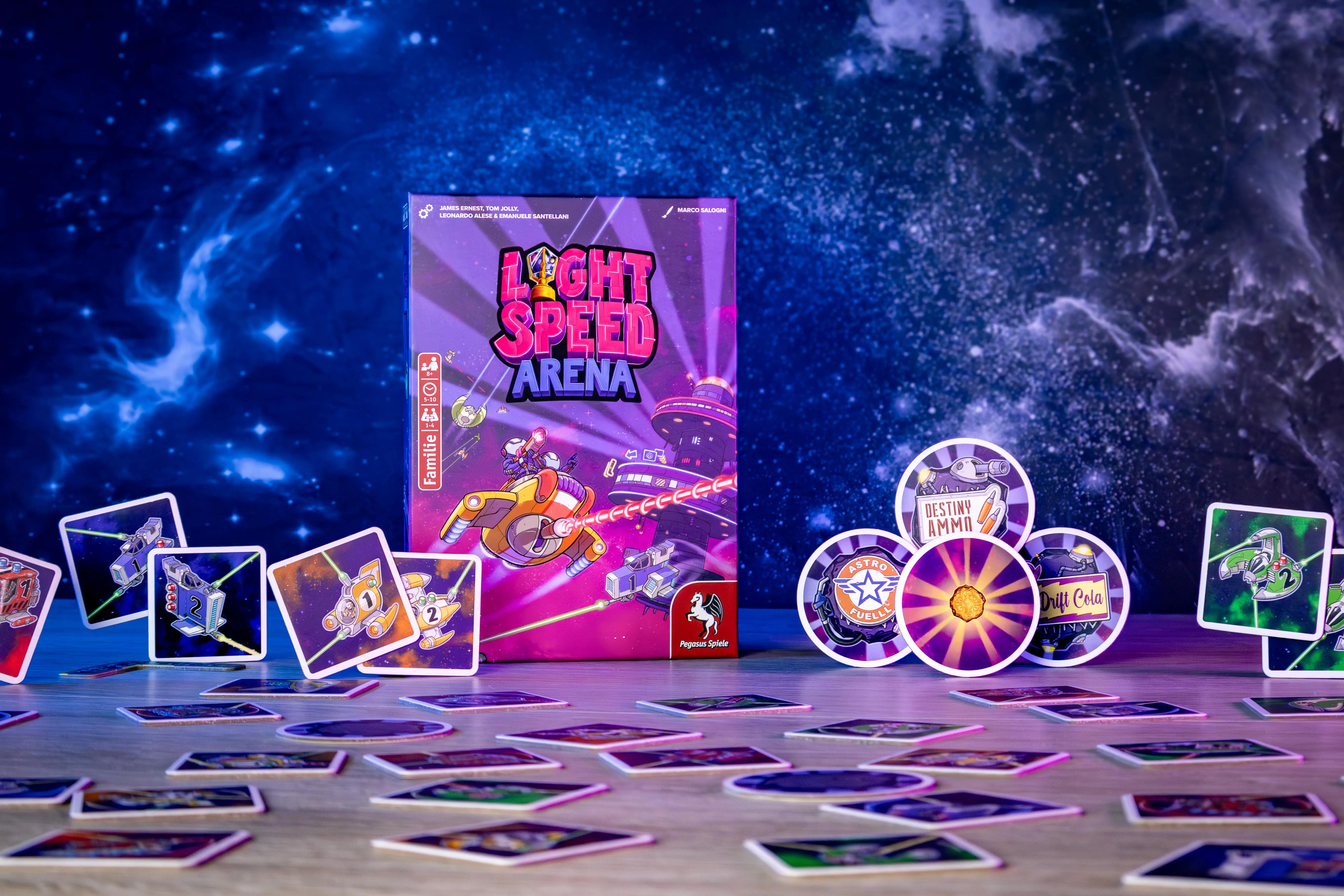 Spielmaterial und Spielschachtel des Brettspiels Light Speed Arena