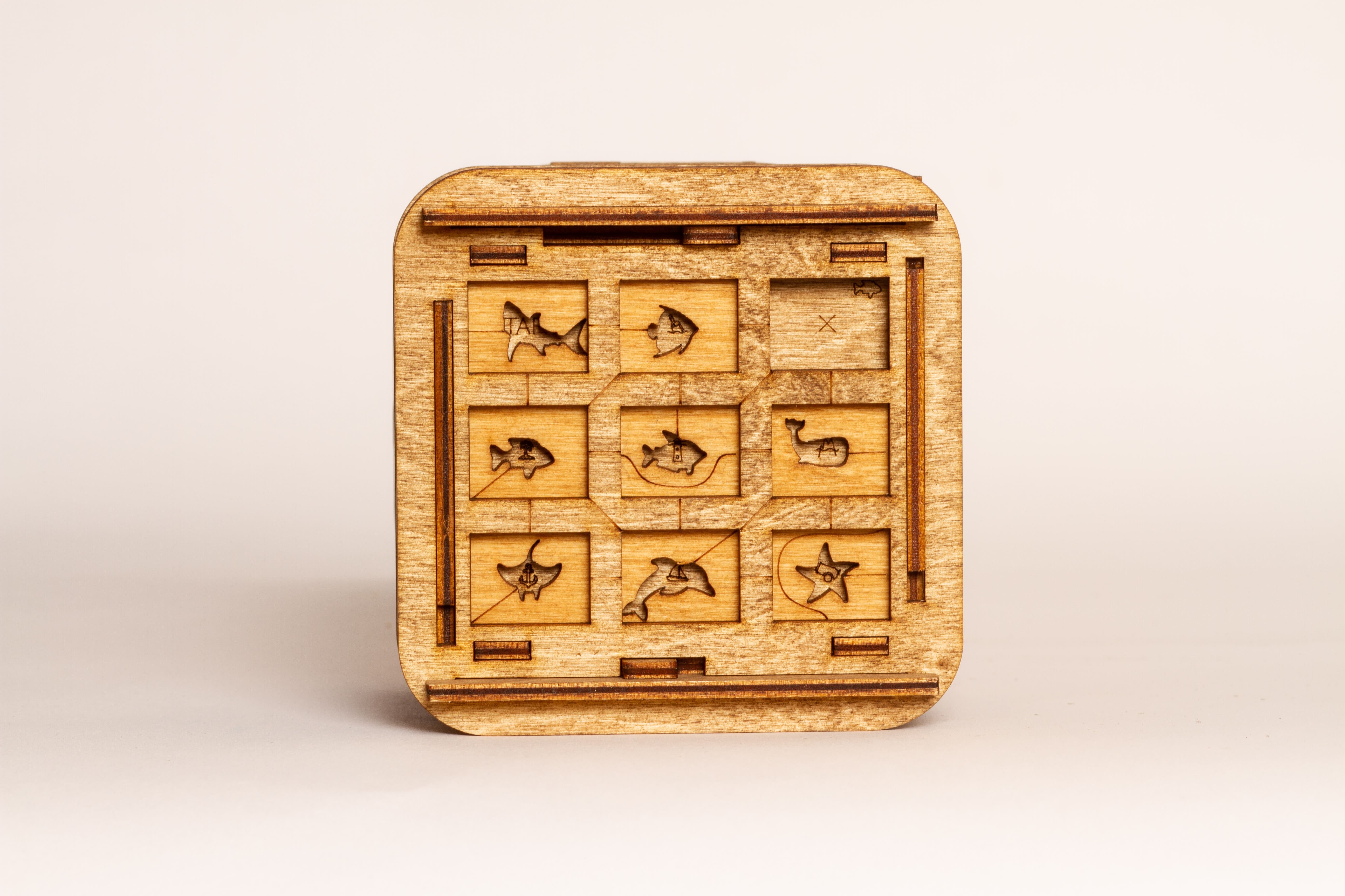 Cluebox –  Davy Jones' Locker (multilingual)