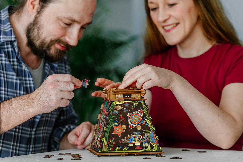 CluePuzzle: Sonnenpyramide