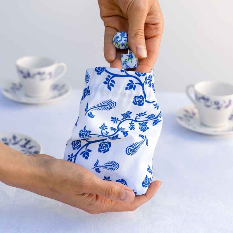 Full Art Dice Pouch: Porcelain