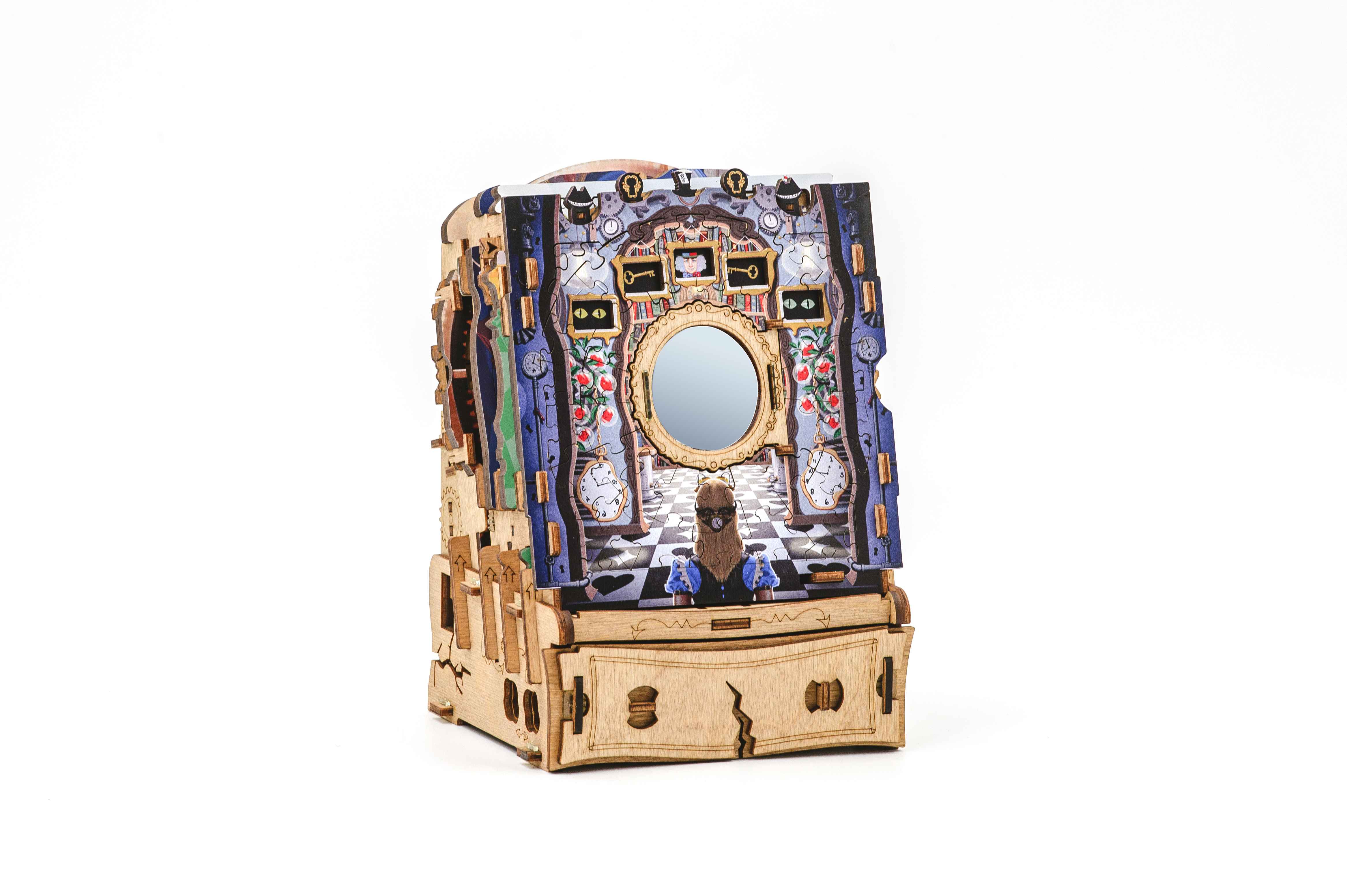 CluePuzzle: The Wonderbox of Alice